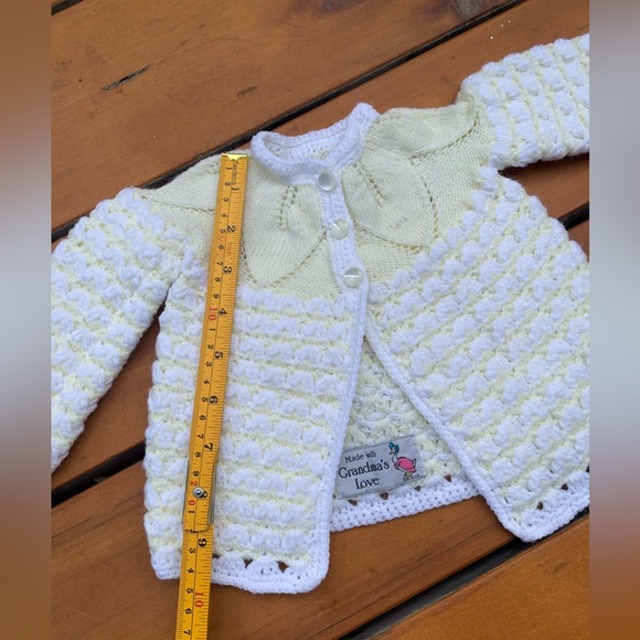 BEAUTIFUL Hand Knit Cardigan Sz 3-6M - Picture 6 of 7